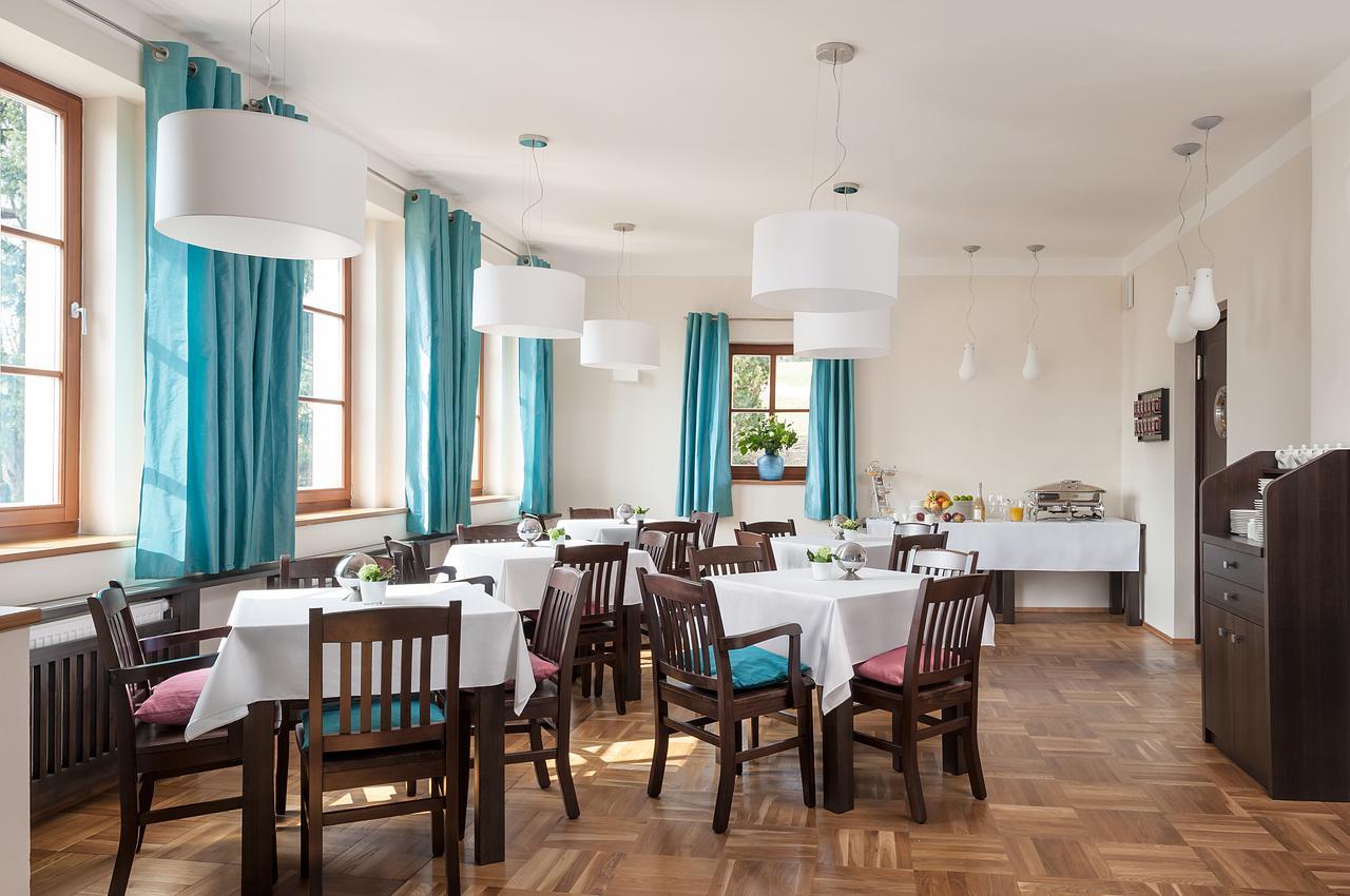 Aneta & Restaurant