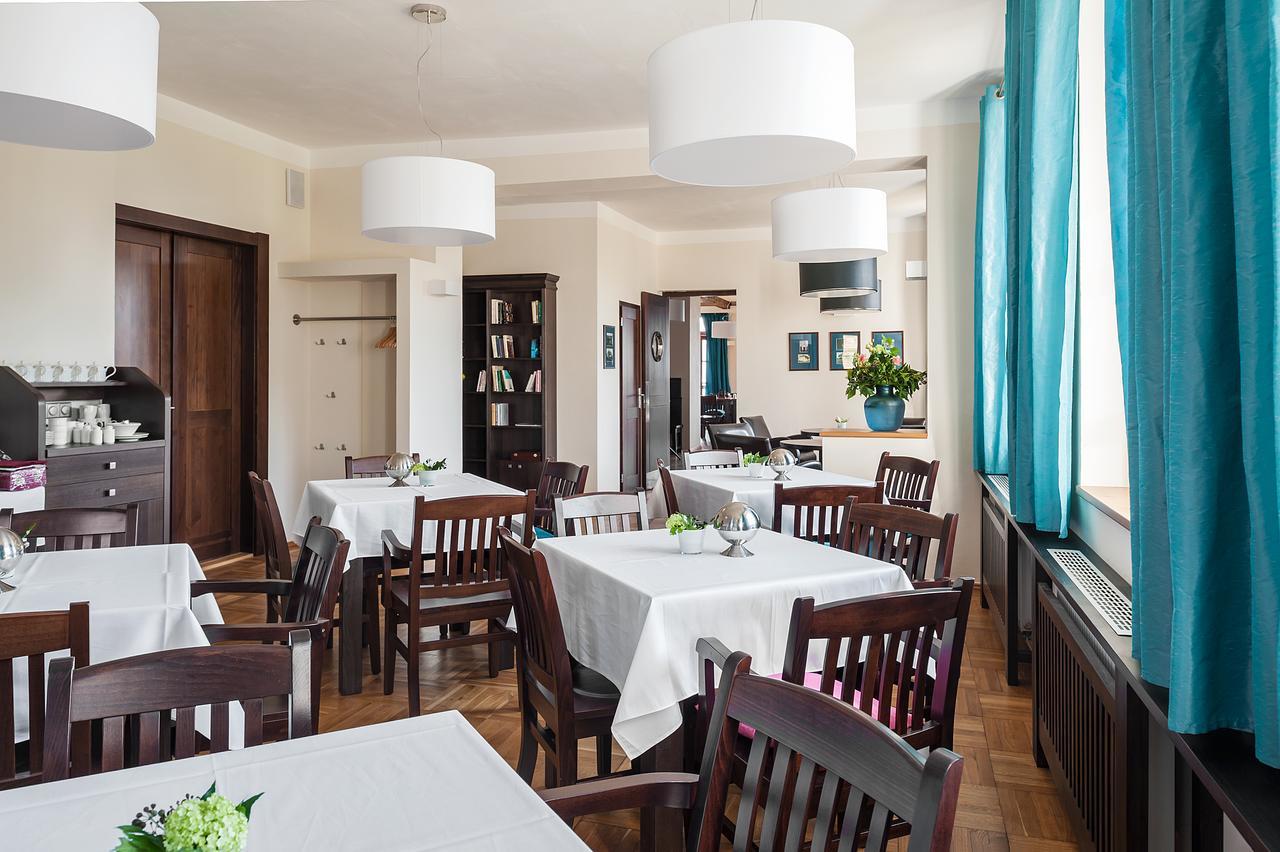 Aneta & Restaurant Hotel